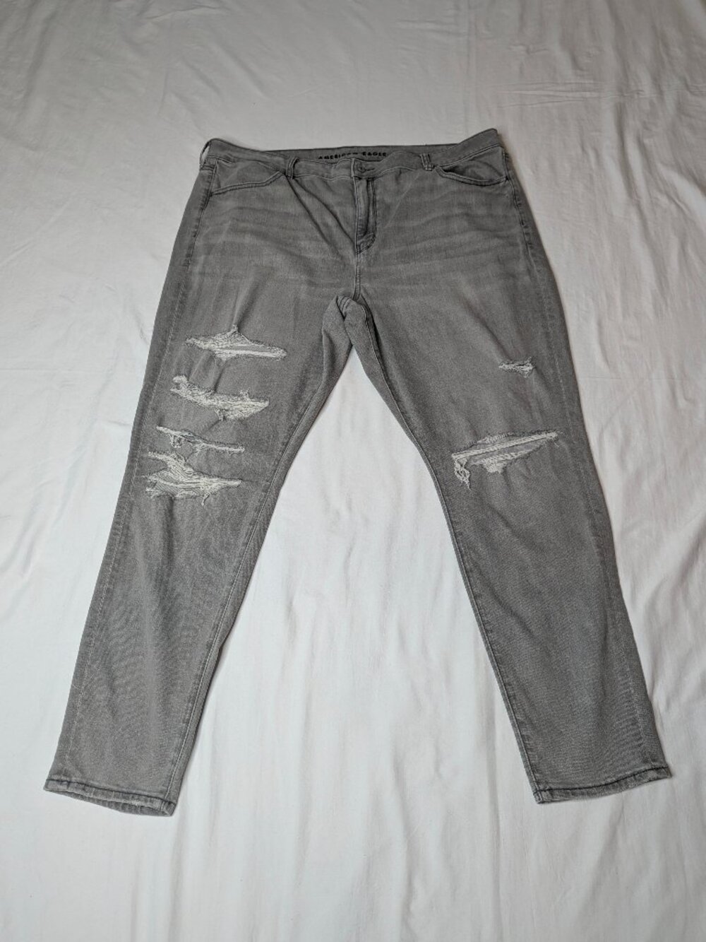 American Eagle Distressed Hi Rise Jegging, Gray, Size 18